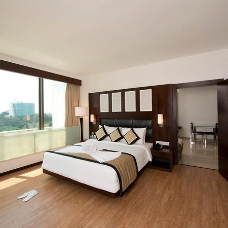 Hotel Sandy'S Tower Bhubaneswar Buitenkant foto
