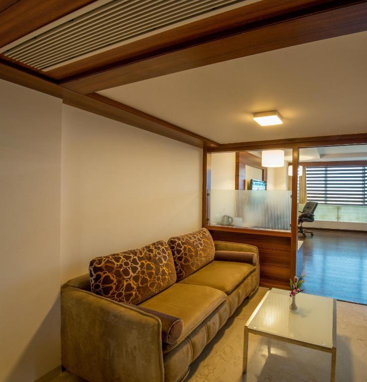 Hotel Sandy'S Tower Bhubaneswar Kamer foto